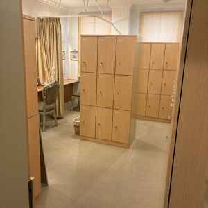 鍵付きのロッカーがある女子更衣室がありとても便利だなと思いました。