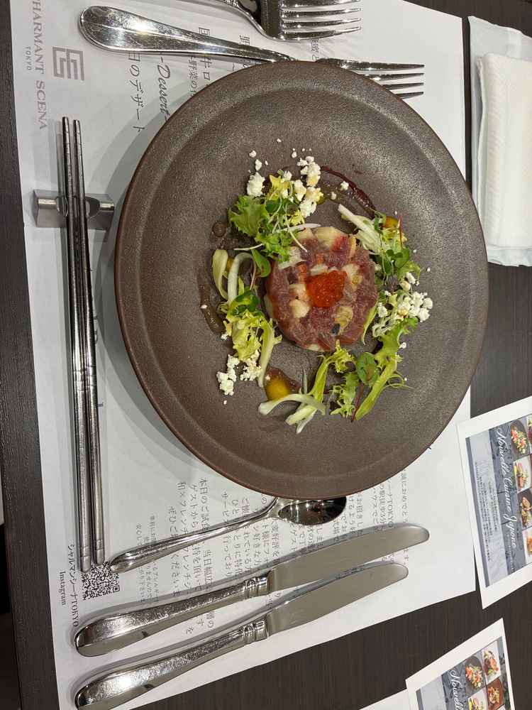 料理①マグロとつぶ貝のマリネ