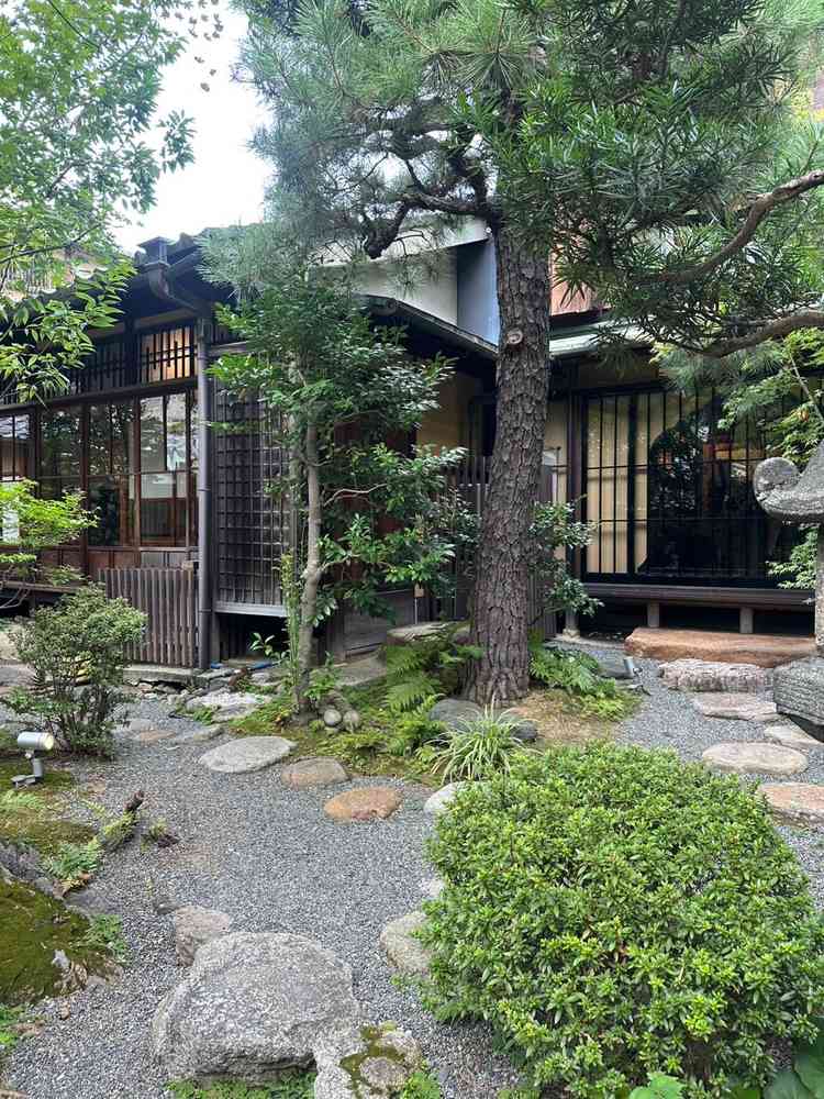 雰囲気の良い中庭。