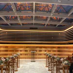 夜間でも明るさを感じられた。目の前に広がる東京タワーが素敵だった。