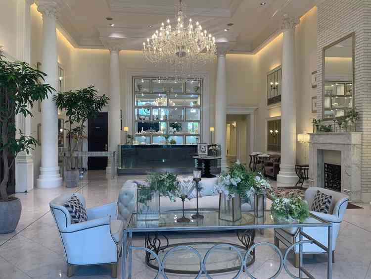 上品なエントランスでした