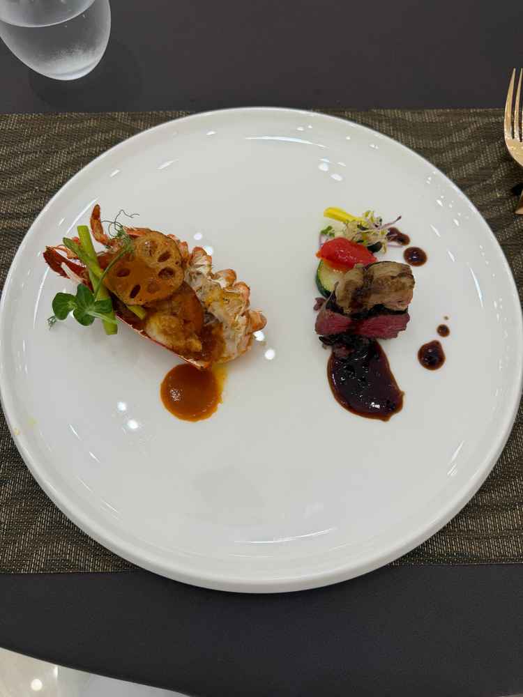 お肉料理とお魚料理の試食