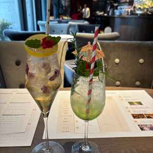 会場説明の時に出されたウェルカムドリンク。見た目もオシャレで美味しかったです♪