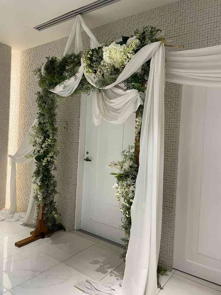 館内は白を基調とした作りで写真映するスポットがいくつかあります