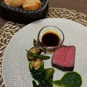 コースのメイン料理の試食