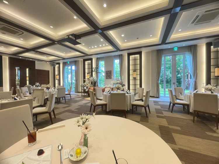 広めの披露宴会場