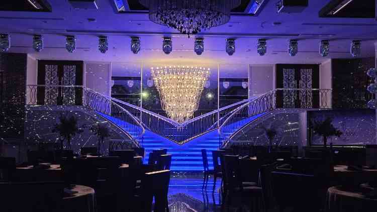 披露宴会場の光の演出