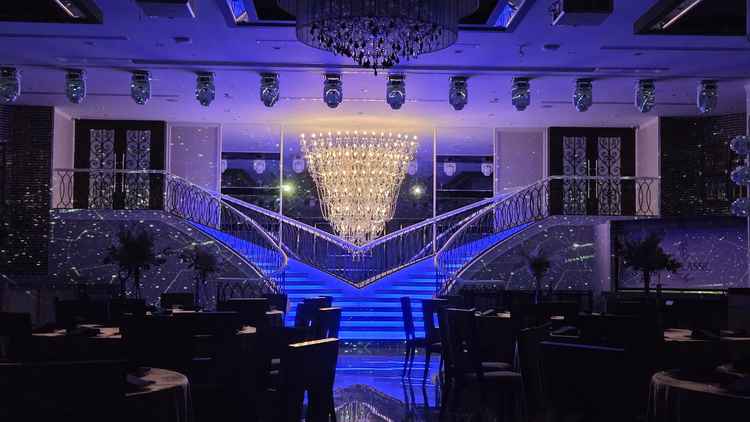 披露宴会場の光の演出