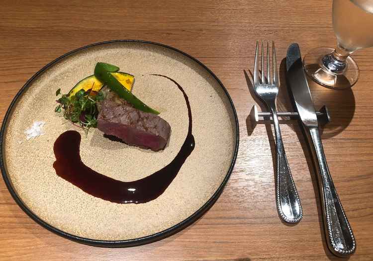 試食会では素材にこだわった野菜と、フィレ肉を頂きました。量は3分の1くらいでしたが、満足でした。