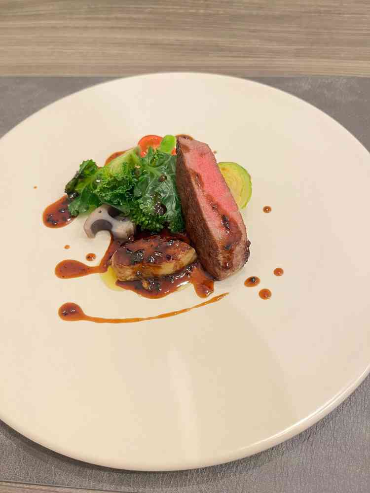 試食でいただいたお肉の写真です。柔らかく美味しいです。