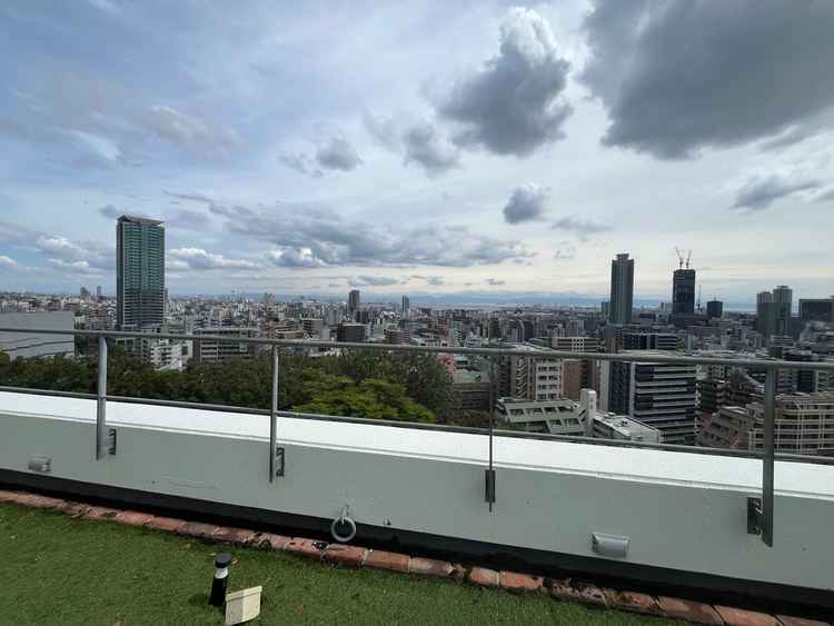 高台に位置しているので、神戸の街並みが綺麗に見えます。