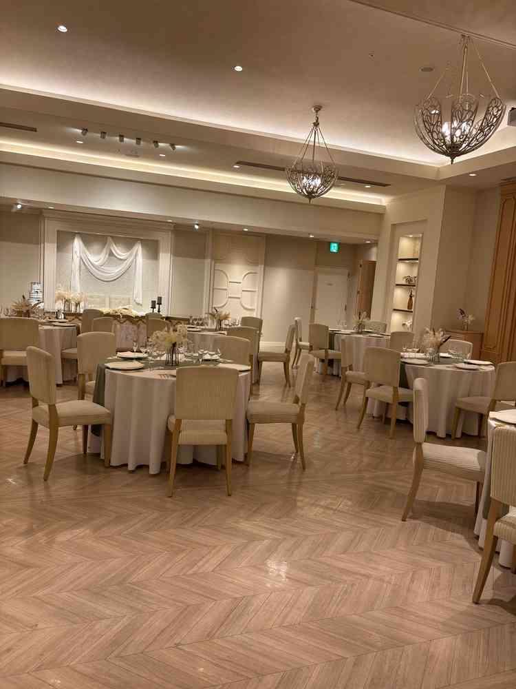 披露宴会場。二種類があった