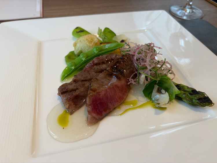 メインの料理を試食させてもらいました。とても美味しかったです。
