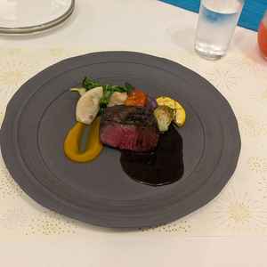 試食会のメインの料理。お肉が美味しかった。