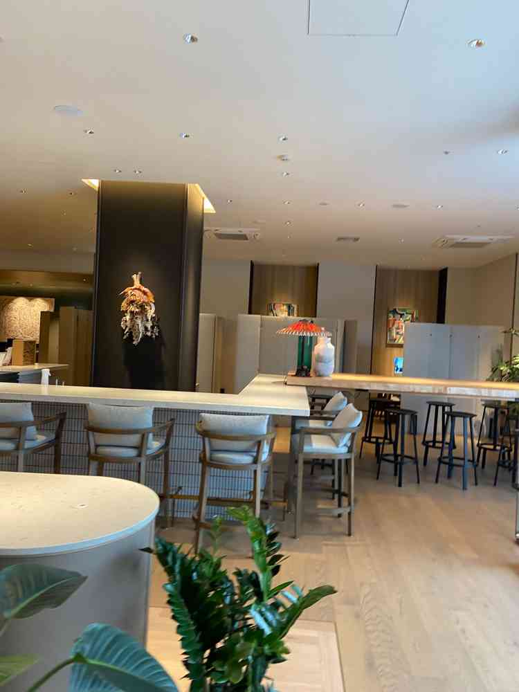 試食したところのロビー？の写真