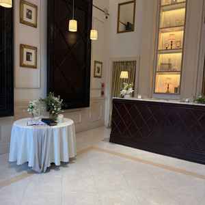 ゆったりとできる待合室。奥に受付があり、この辺りに好きな装飾ができるみたいです。