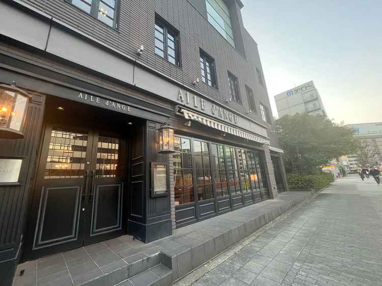 入り口は2つあり、他の結婚式の方たちとバッティングすることはない作りになっていた。