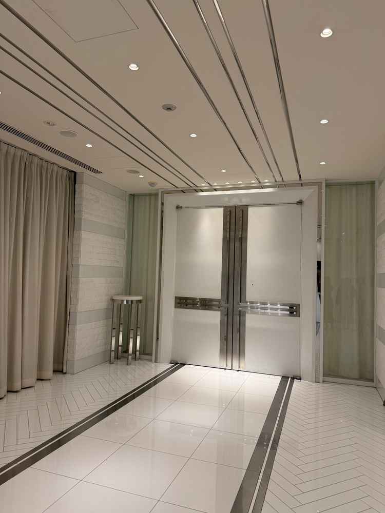 挙式の入場イメージをみせていただきました