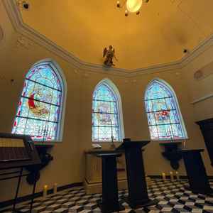 チャペルの中の写真です。とても綺麗で洗礼されているイメージを持ちました。