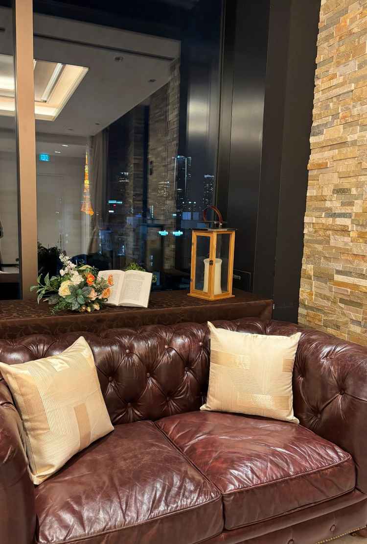 披露宴会場前の窓から東京タワーが見えました