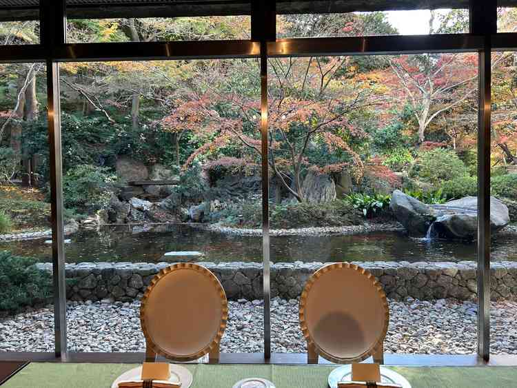 披露宴会場　高砂より