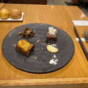 「山吹」と「純白」味付けもさることながら名前で惹かれてしまう。選ぶのも楽しい。