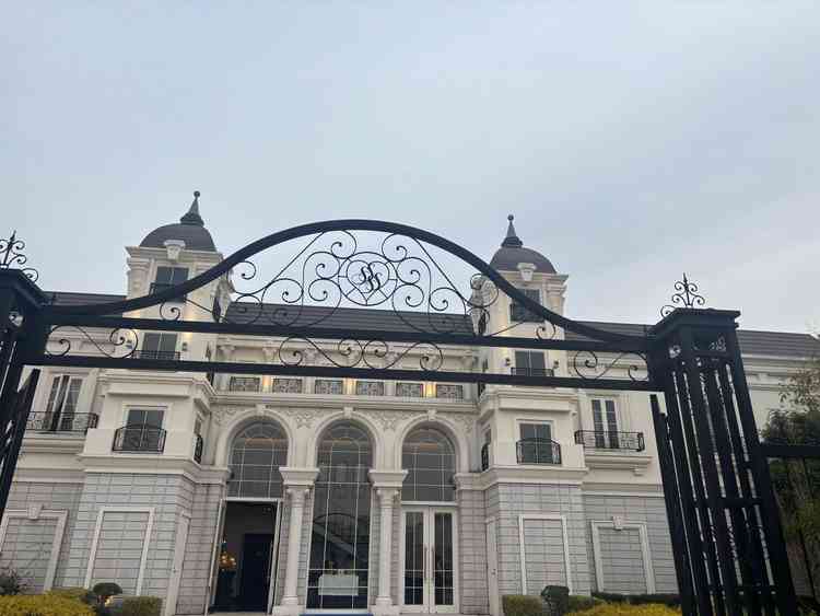 おしゃれな外観。