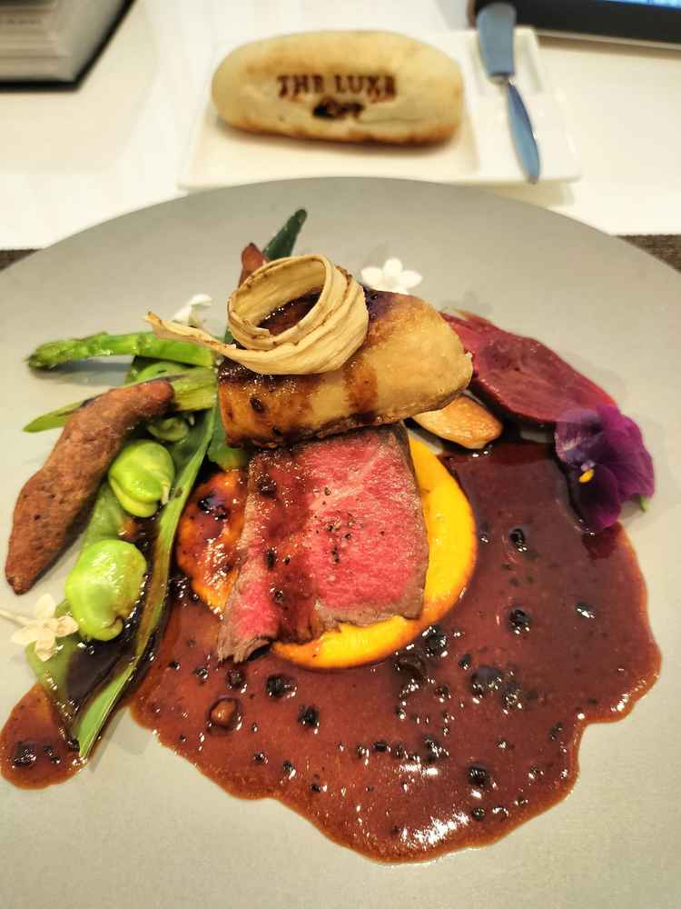 お料理はとても美味しく、更にこだわりがあれば自分たちオリジナルの料理を作れるそうです