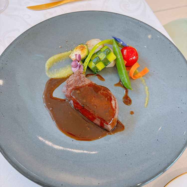 試食でいただいたステーキ