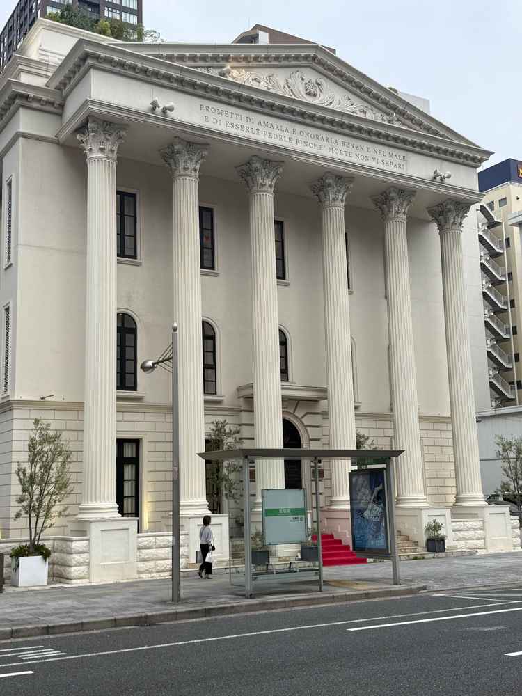 外見も立派な式場で素敵だなと思いました。