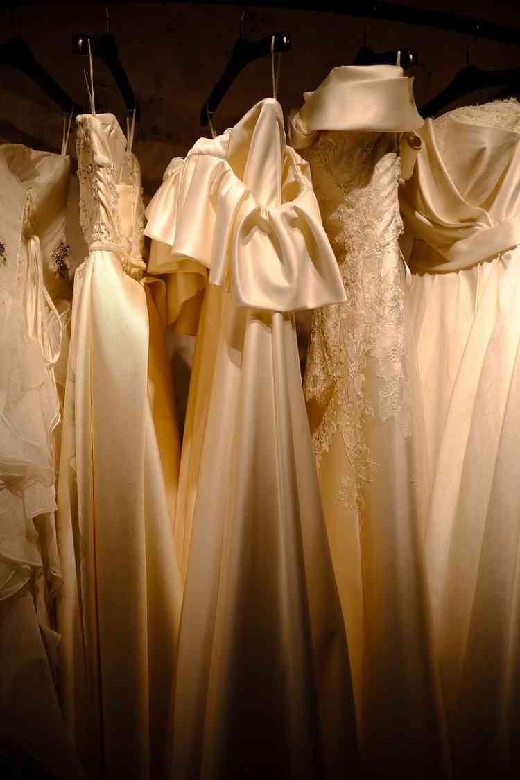 ウエディングドレスの所