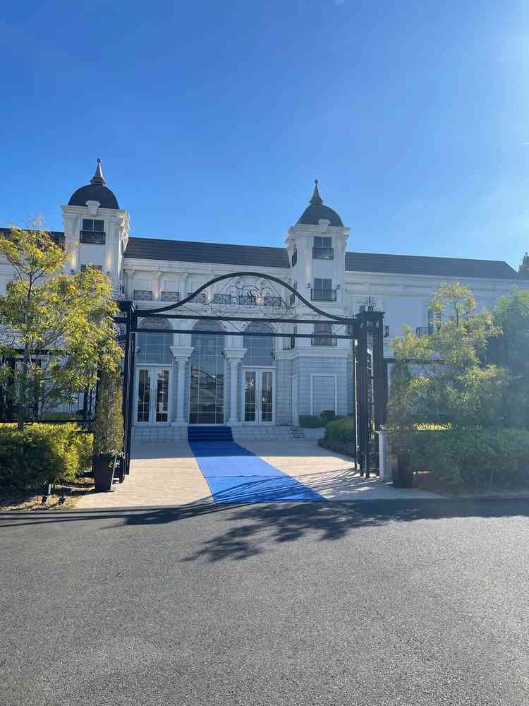 お城の様なゲスト様入り口