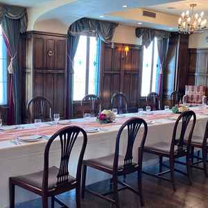 控え室に利用するとこの事でしたが、家具や雰囲気が落ち着いて、アンティーク調で素敵でした。