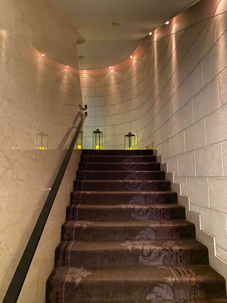 チャペルに行くための階段