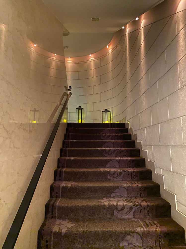 チャペルに行くための階段