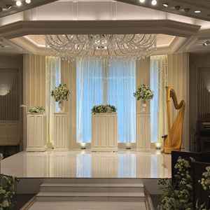 チャペル見学。実際に見てみて思ったよりも広く写真も撮りやすそうだった。