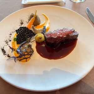 お肉もとてもやわらかく素材の旨みを存分に味わえとても美味しかったです