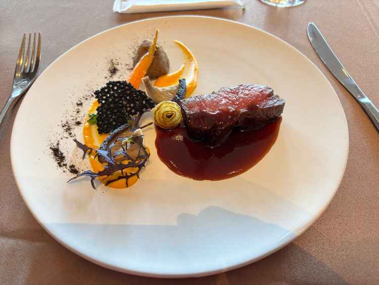 お肉もとてもやわらかく素材の旨みを存分に味わえとても美味しかったです