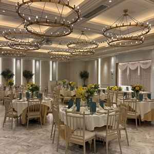 一番大きい会場。外には階段付きガーデンもあり、いろんな演出が出来そうだなと思いました！