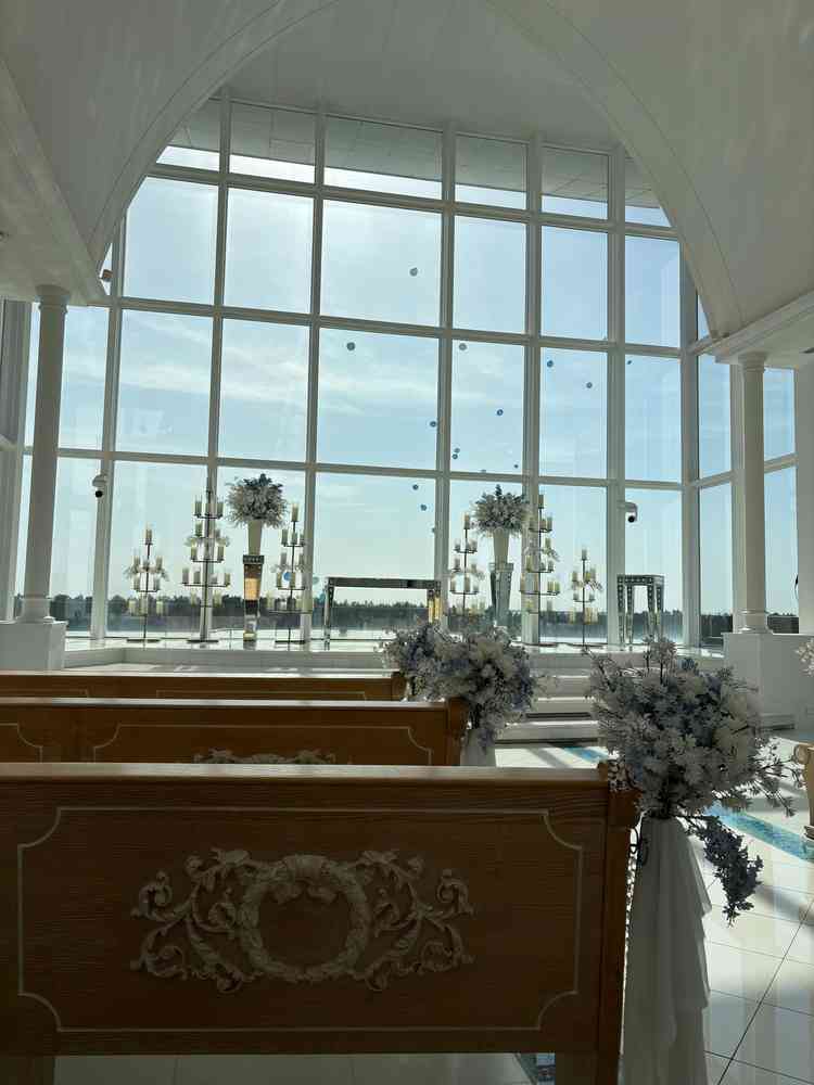 天空のチャペルからの誓のキスの後のバルーン演出が素敵だった