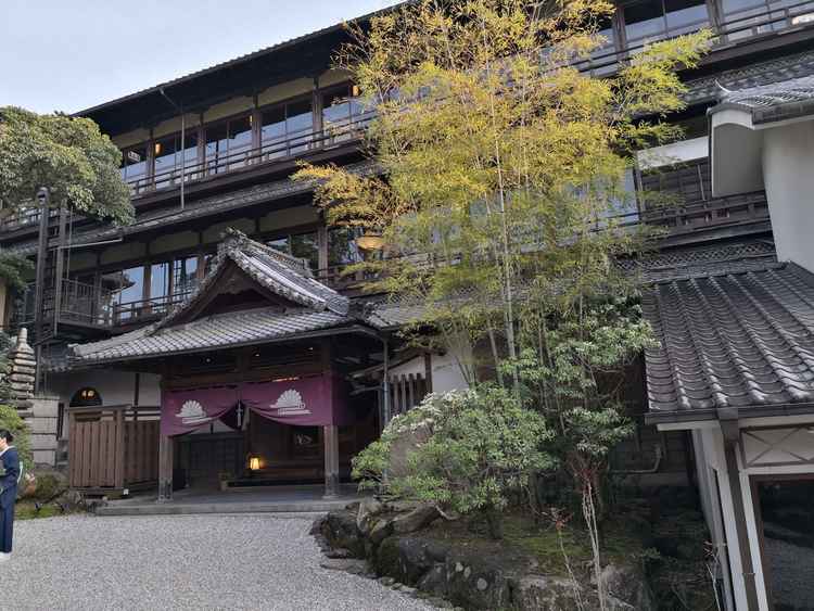 外観(昼間)です