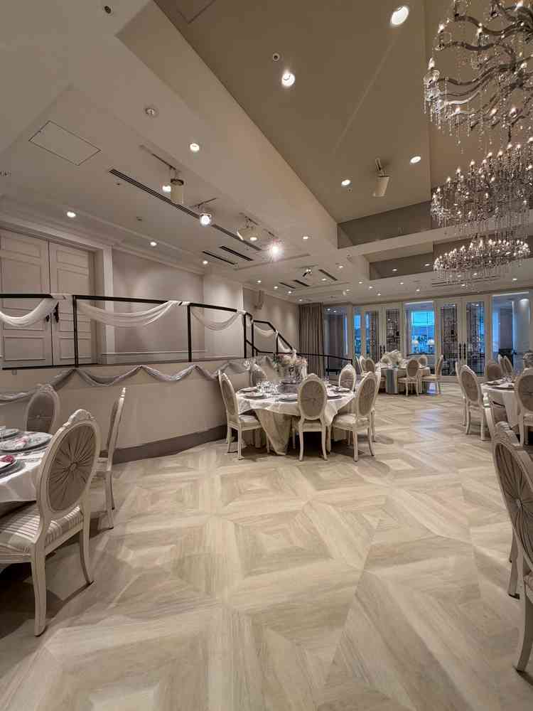 披露宴開場。複数の披露宴開場を見ることができ自分達の理想の会場を探せた。