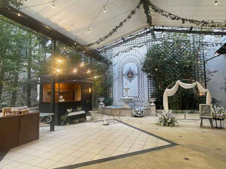 ガーデンスペース。冬でも暖房器具があり暖かく過ごせそうです。