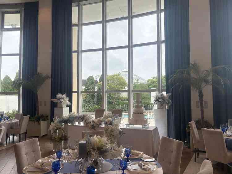 マリブ邸は階段があるので天井が広く、開放的な空間でとてもよかったです。