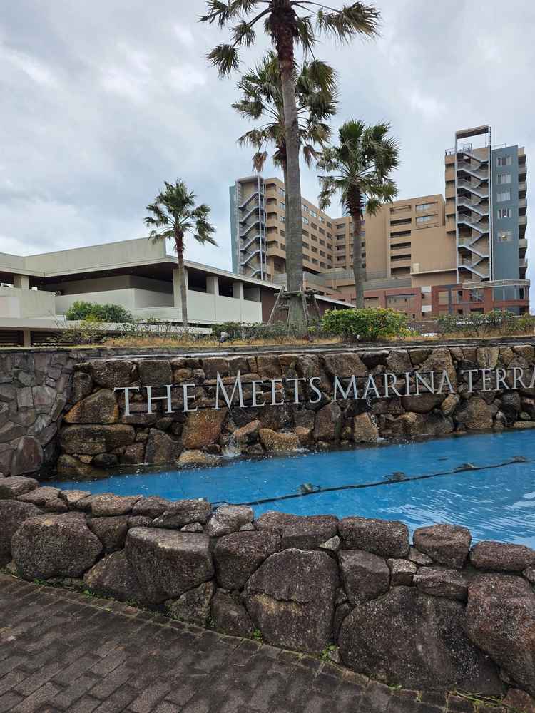 入り口はリゾート施設のようでした