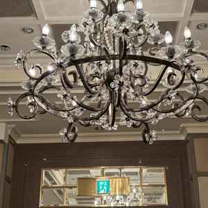 披露宴のシャンデリア