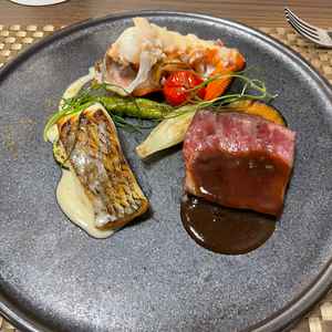 試食のメイン料理の写真。野菜を糸島原産を使用しており、とても美味しかったです。