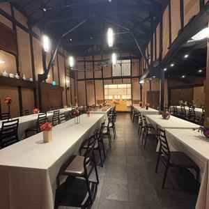 100名程度まで収集可能な大披露宴会場。元々は精米所だったそうです。
