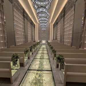 実物は写真以上に華やかで、フェザーを用いた演出など、他とは違う点も多く印象的でした