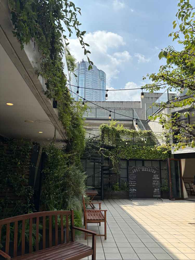 披露宴会場からつながるテラス